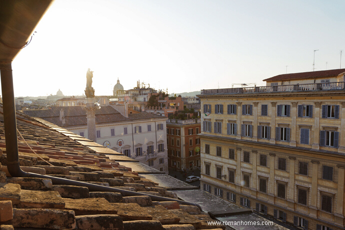 Another sunset view from the window of the matrimonial bedroom of the Rome Seagulls attic