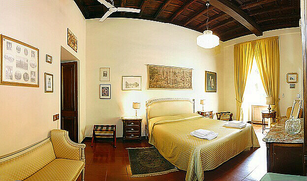 Spanish Steps apartments with three bedrooms