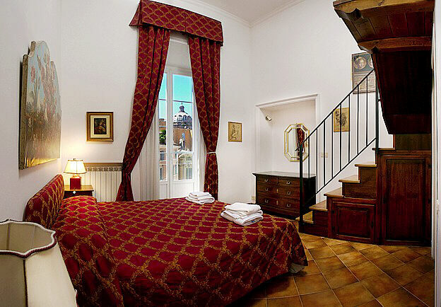 Rome Jewish quarter, elegant three bedroom apartment with ...