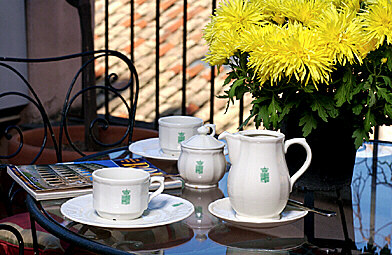 Rome Domes apartment terrace with table