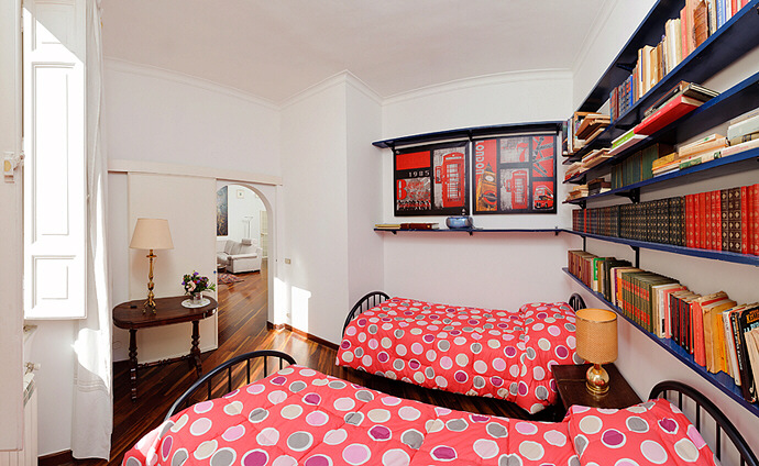 twin bedded room